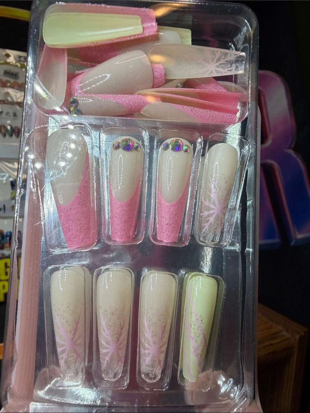 Pink & Cream Festive Press-On Nails